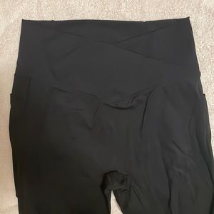 Black Halara Pet Hair Resistant Leggings, size L